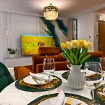 Apartment Art Deluxe 2 - Private Parking *