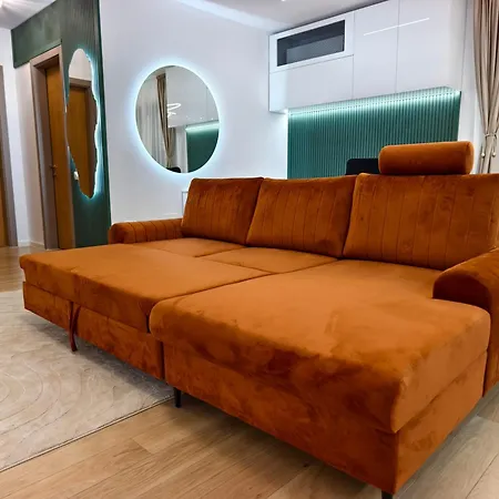 Art Deluxe 2 - Private Parking Apartament