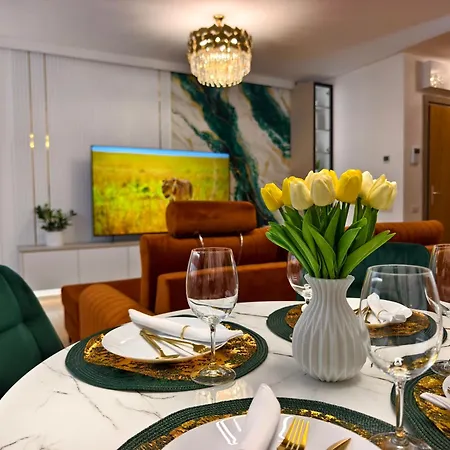 Apartament Art Deluxe 2 - Private Parking *