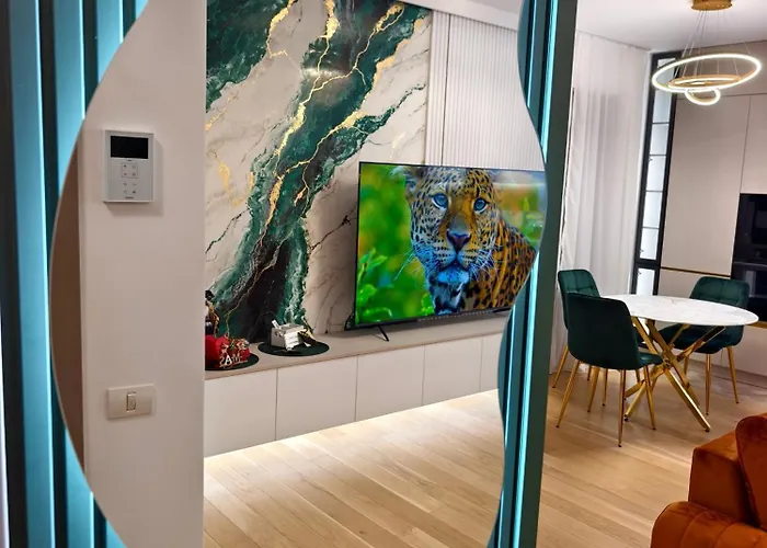 Art Deluxe 2 - Private Parking Apartamento