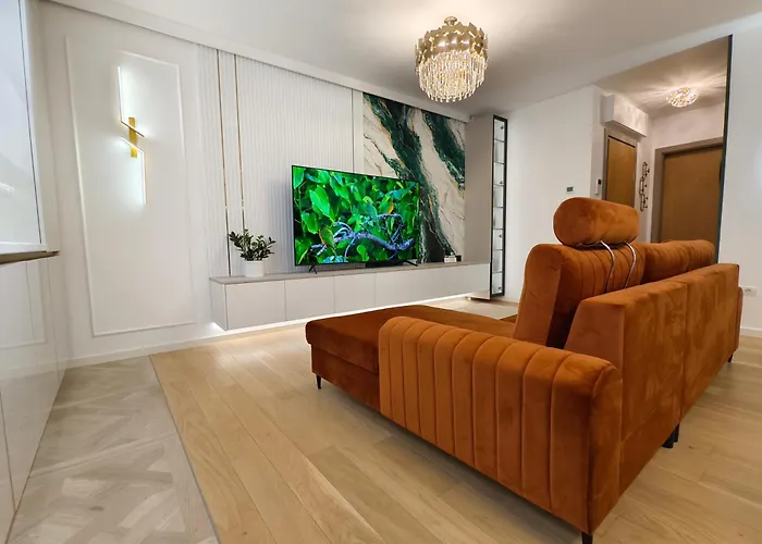 Art Deluxe 2 - Private Parking